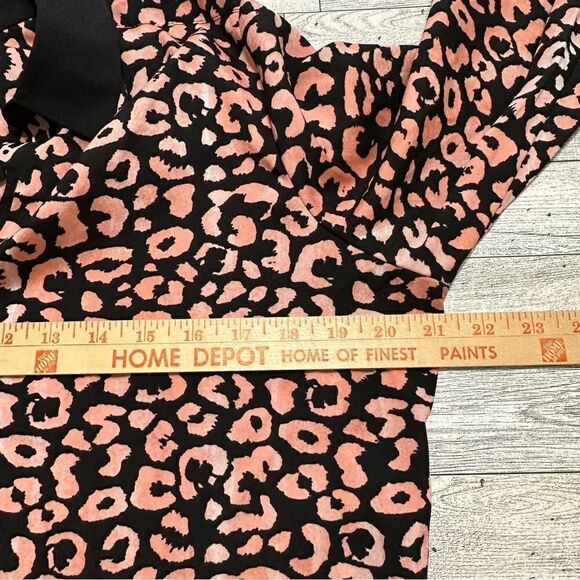 KARL LAGERFELD PARIS PINK BLACK ANIMAL PRINT‎ LONG SLEEVE BUTTON UP SHIRT LARGE - Picture 5 of 12